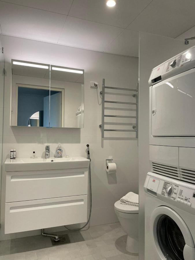 Ainoa Shopping Center Apartments - Tapiola إسبو المظهر الخارجي الصورة